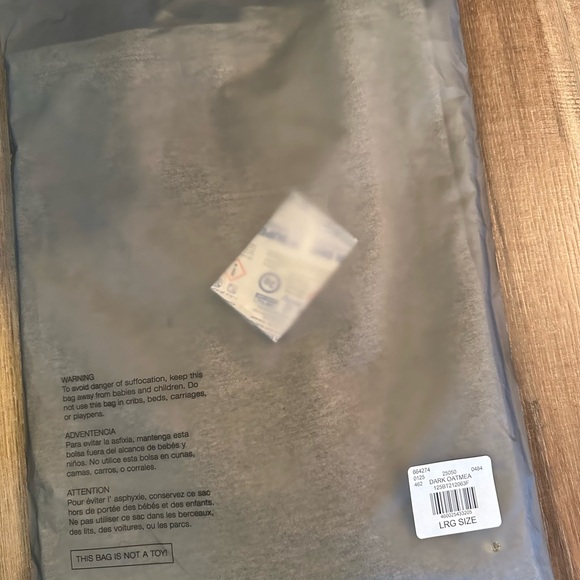 NIB Fear of God Essentials Tee Dark Oatmeal (SS22) - Size L - Picture 5 of 6